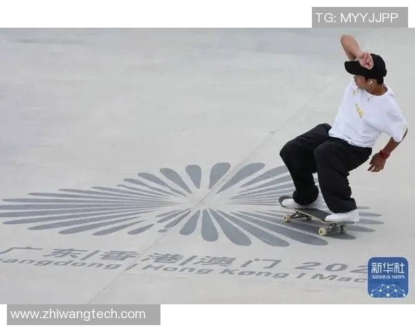 杭州滑板队边路渗透战术解析与滑板热点发展趋势探讨